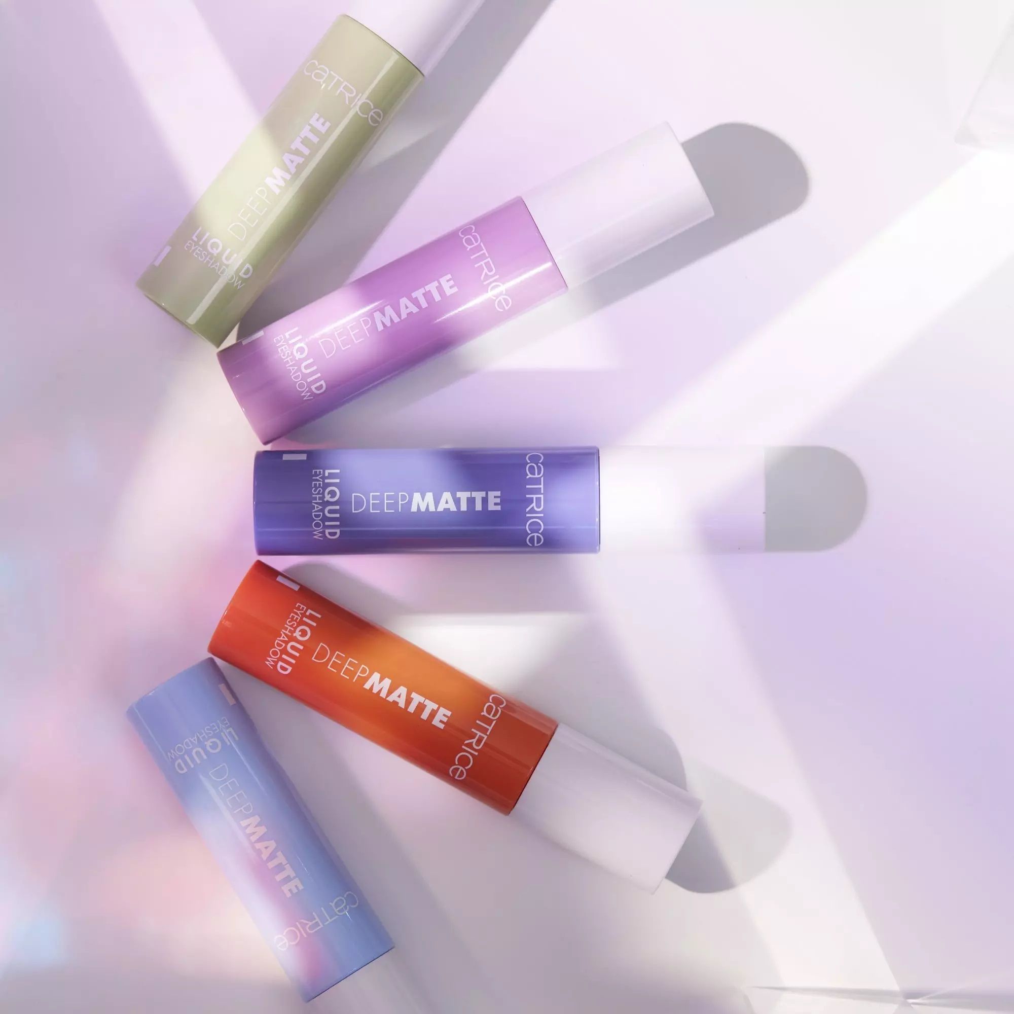 Catrice Fard de Ochi Lichid Deep Matte Liquid Eyeshadow 030 Very Violet 4ml