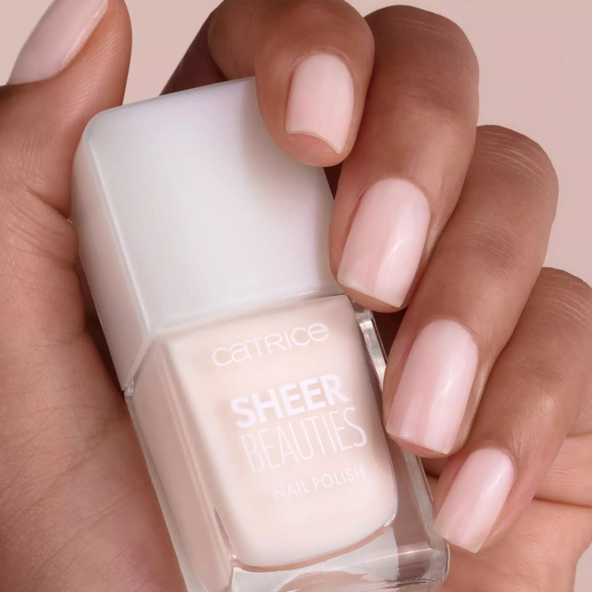 Catrice Lac de Unghii Sheer Beauties Nail Polish 010 Milky Not Guilty 10.5ml
