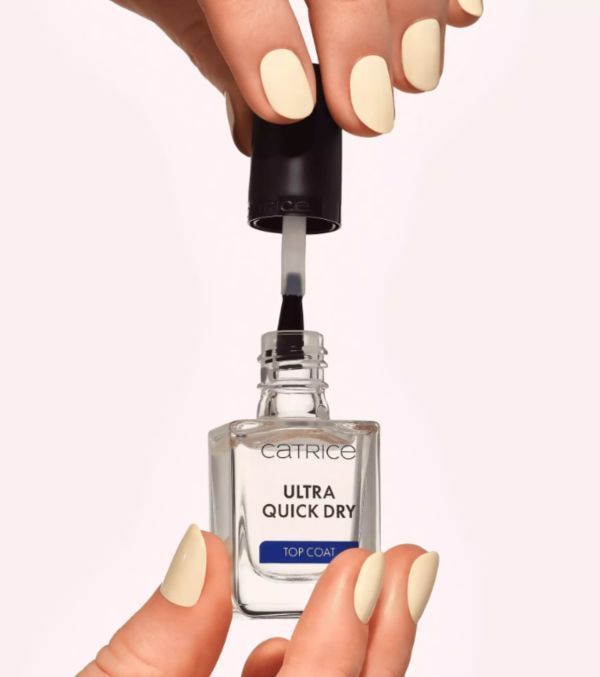 Catrice Lac de Unghii Ultra Quick Dry Nail Care Top Coat 10.5ml 