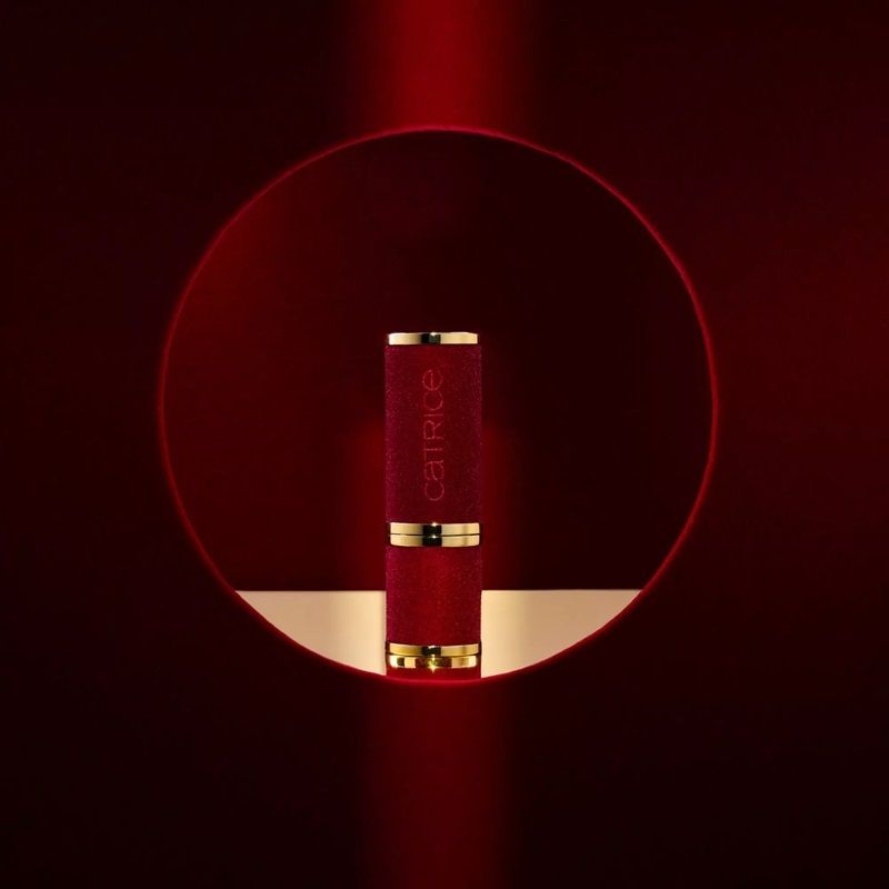 Catrice Ruj Festive Treasures Hydrating Shine Lipstick C02 Kissberry