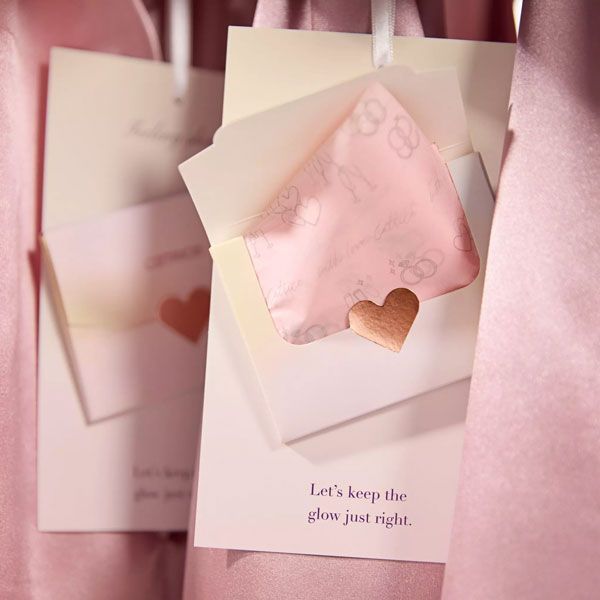 Catrice Servetele Absorbante Brides & Besties Glow Control Blotting Paper C01 Love Letters 50 BUC
