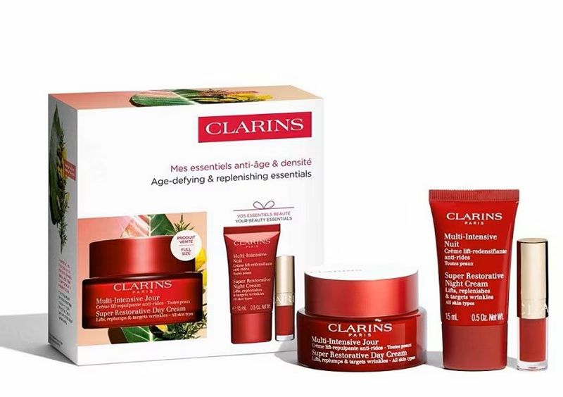 Clarins Set Super Restorative (Crema de Zi 50ml + Crema de Noapte 15ml + Crema de Maini 30ml)
