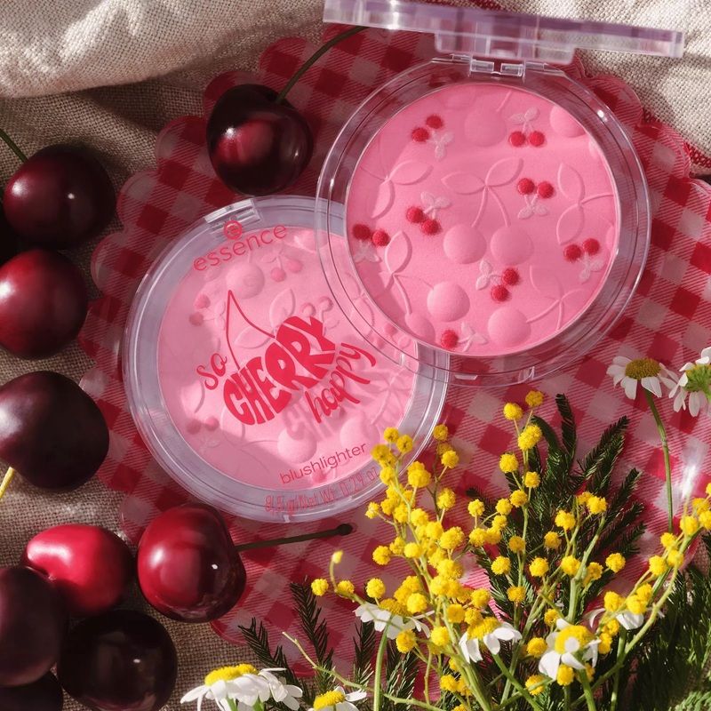 Essence Fard de Obraz So Cherry Happy Blushlighter 01 Love You Cherry Much 8.5g |
