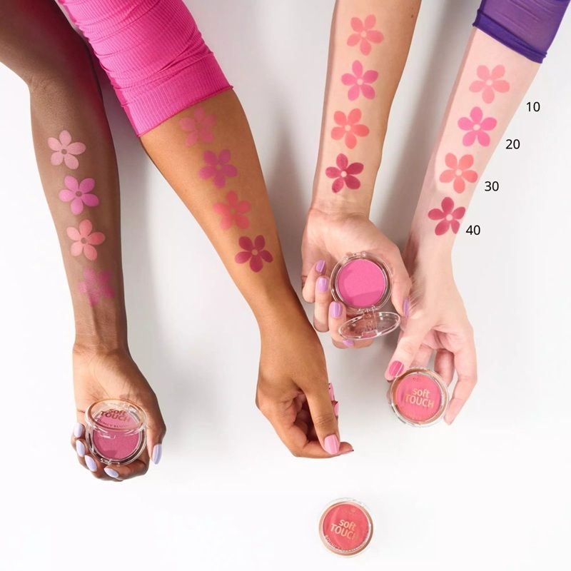 Essence Fard de Obraz Soft Touch Bouncy Blush nuante