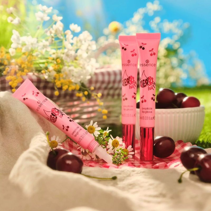 Essence Luciu de Buze So Cherry Happy Peptide Lipgloss 02 - Cherry, Cherry Baby! 10ml 