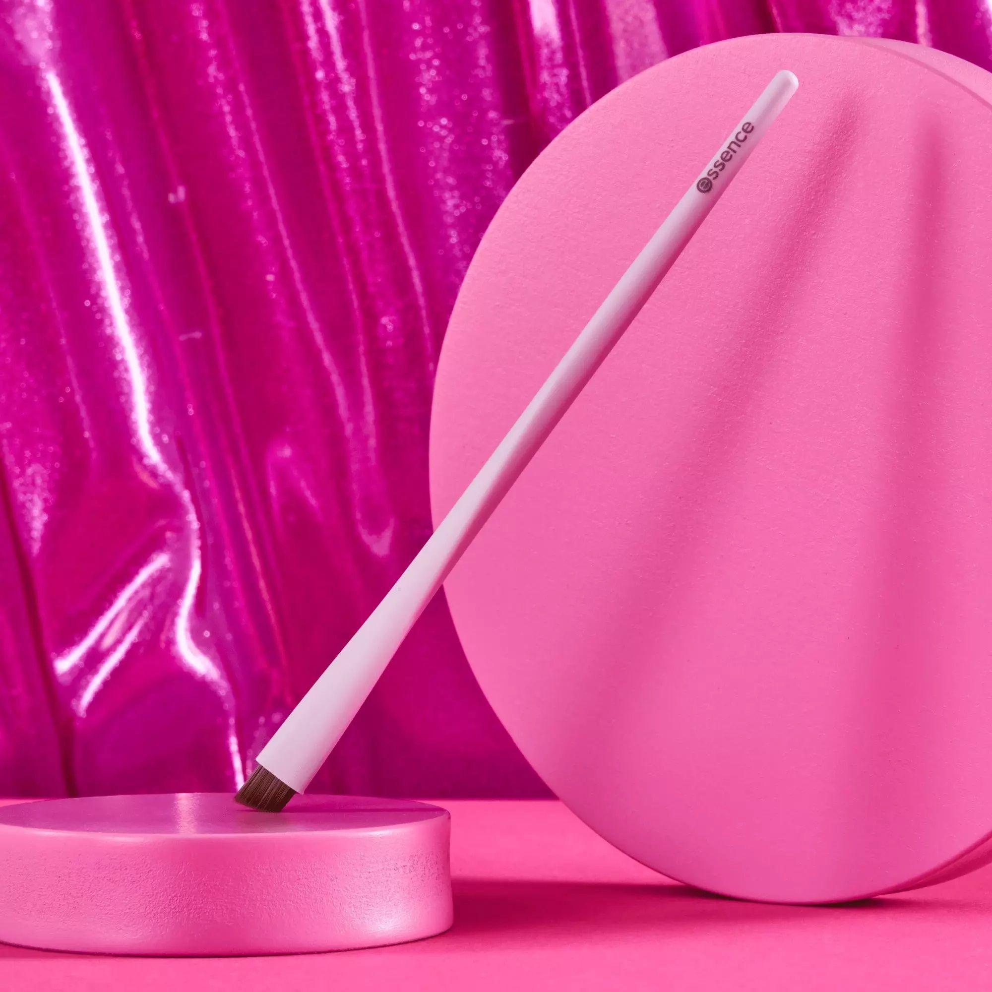 Essence Pensula Sprancene Brow Brush 01 Brows On Fleek