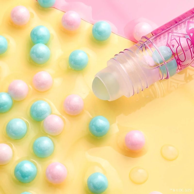 Essence Ulei de buze Superman Roll-on Lip Oil 4.4ml 