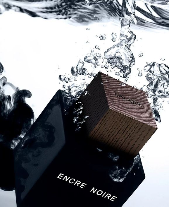 Lalique Encre Noire Apa de toaleta pentru barbati prezentare