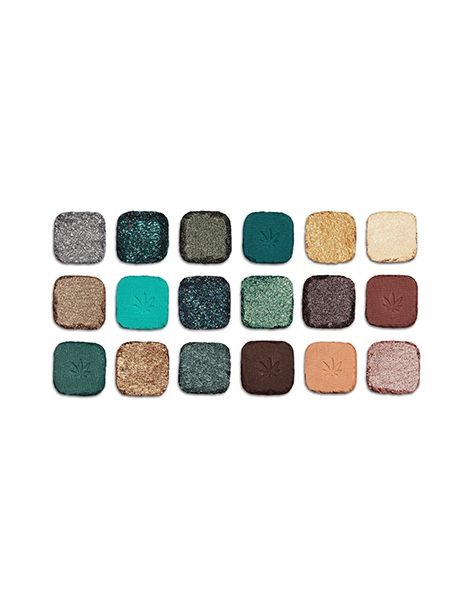 Makeup Revolution Paleta Fard de Ochi Forever Flawless Chilled 18x1.1g textura