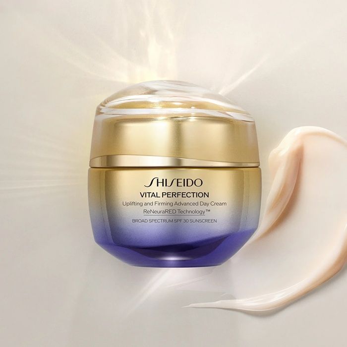 Shiseido Vital Perfection Uplifting And Firming Advanced Cream SPF30 