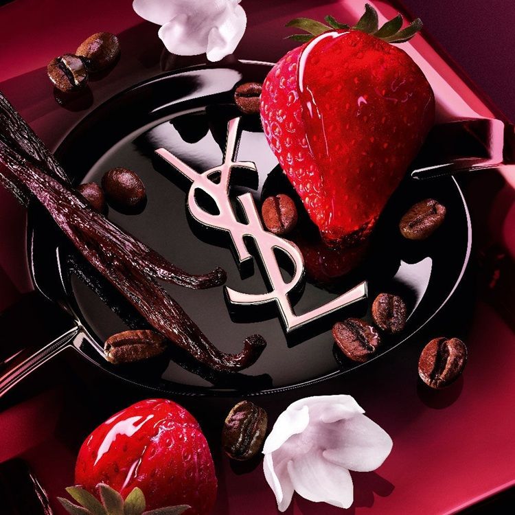 Yves Saint Laurent Black Opium Pink Glaze prezentare note olfactive